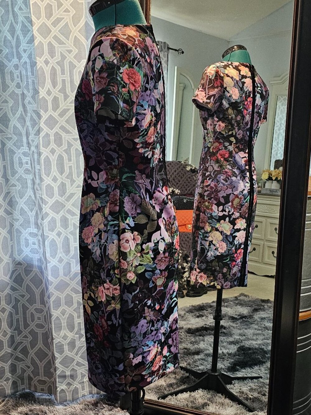 Adrianna Papell Floral Scuba Sheath Dress – Size 6 - Picture 4 of 7
